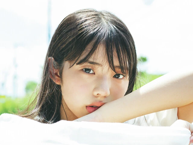 グラビア界最強女子高生・菊地姫奈「推しキャラのグッズを一日中眺めていたりします(笑)」