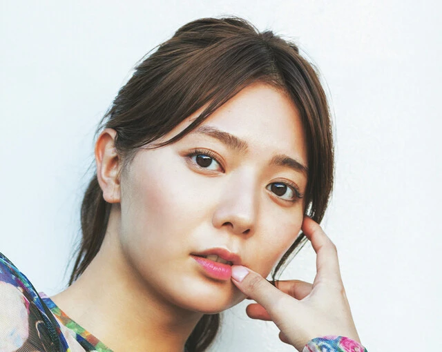 川津明日香が半年ぶりに週プレのグラビアに登場!「水泳は苦手ですが泳げます! でも見せたくない(笑)」