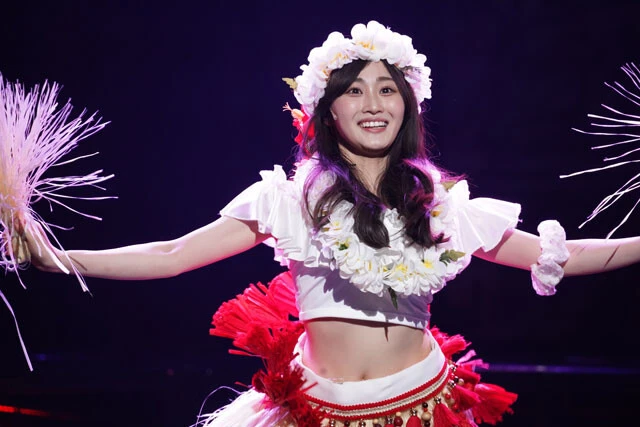 日向坂４６・潮紗理菜、舞台『フラガール』で先輩から受け継がれた衣装に「身も心も引き締まる思い」