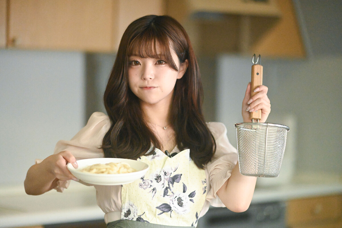 総フォロワー数８０万人越えショーダンサー・ももが見せる庶民派な一面「サイゼリヤは憧れのお店だったんです」