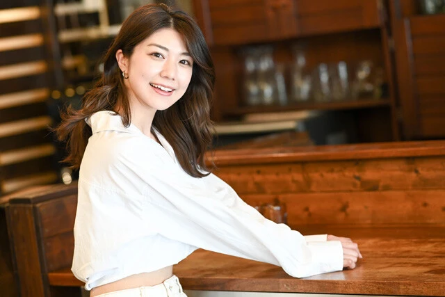 藤木由貴さんと女子トーク「いつも優しい笑顔の藤木さんでも、落ち込むことはあるんですか?」『グラビア美女画報~女子のためのグラビア講座』