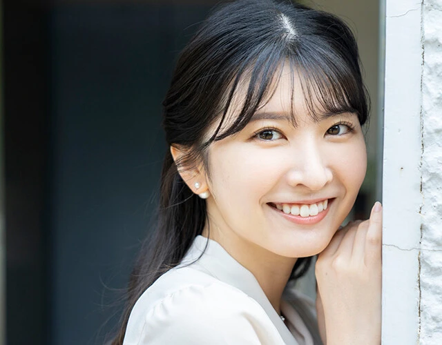 距離感が魅力の駒木結衣「いつも『ええんやで』の５文字に救われています」【ウェザーニュースキャスター連続インタビュー】