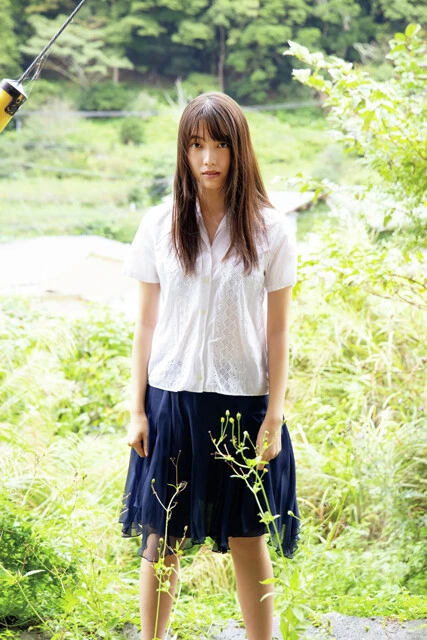 『週刊プレイボーイ』に水着グラビアで登場した福田ルミカ