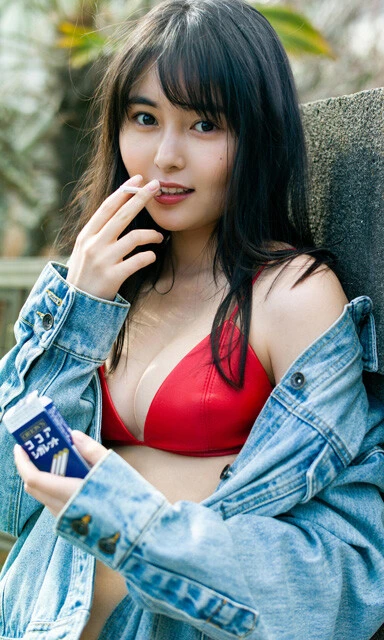 デジタル写真集『コンプライアンス』（撮影／細居幸次郎）より