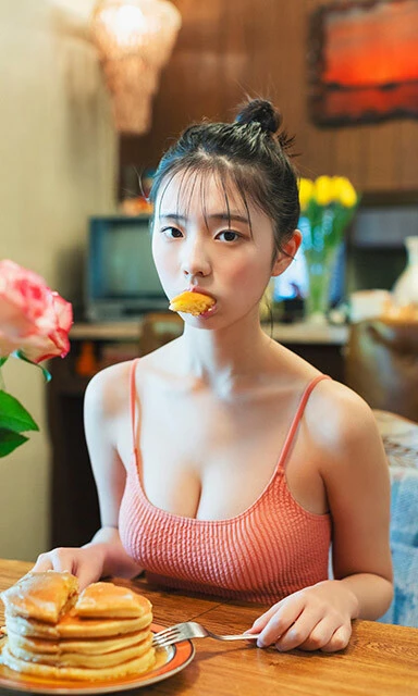 菊地姫奈デジタル写真集『春めく、ほのめく』(撮影/大辻隆広)より