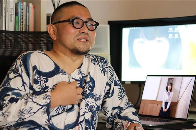 写真家・栗山秀作氏「トラック運転手・居酒屋店長を経て、写真家・丸谷嘉長氏のもとへ」『グラビアの読みかたーＷＰＢカメラマンインタビューズー』