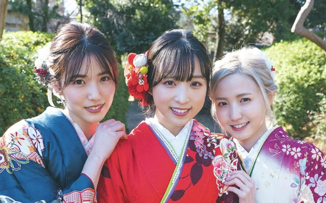 もはや次世代ではない！　グループの顔と言っても過言ではない小栗有以、本田仁美、下尾みうが晴れ着でスペシャル降臨！