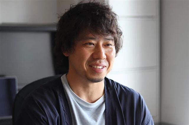 写真家・佐藤佑一氏「写真を始めて、母親のヌードを撮って。」『グラビアの読みかたーＷＰＢカメラマンインタビューズー』