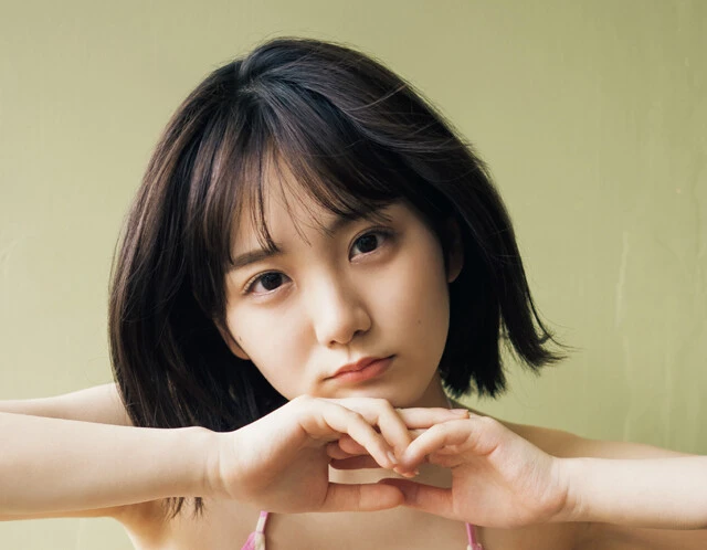 AKB48・田口愛佳が初水着「キラキラしたメンバーになりたい」