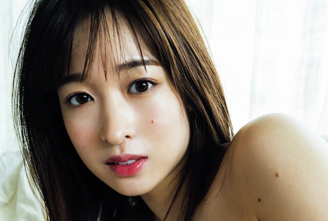 かわいすぎる元ビールの売り子・海津雪乃が週プレ初登場「階段の上り下りで脚が筋肉質になってしまいました」