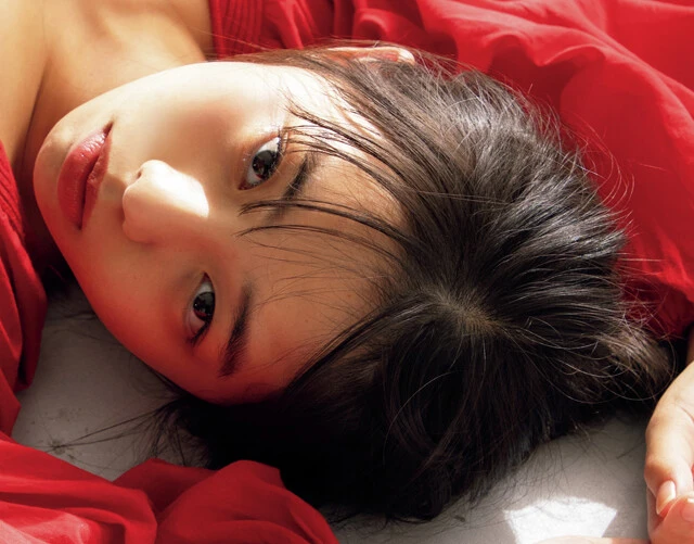 来年2月にセカンド写真集発売！ 菊地姫奈「一枚の絵として収まりがよくなるようポージングしています」