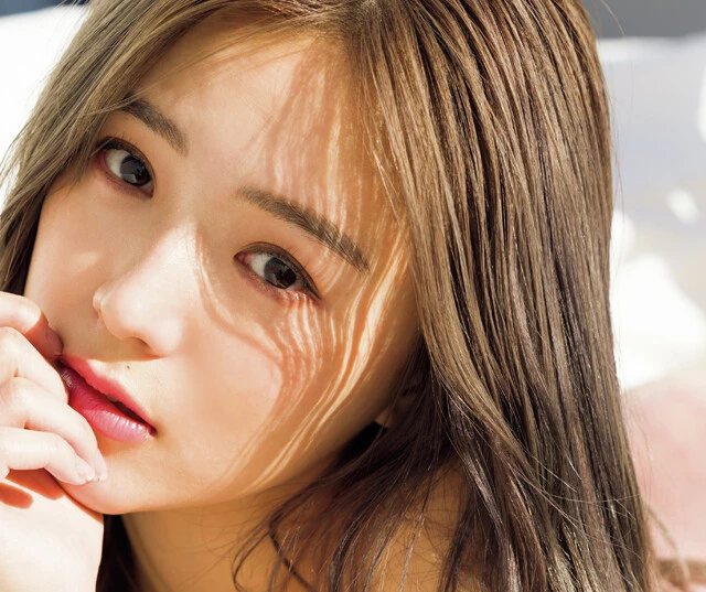 ギャル雑誌『ｎｕｔｓ』モデル・田向星華がグラビア初挑戦！「メイクは足したら足した分、自分が強くなる気がするんです」