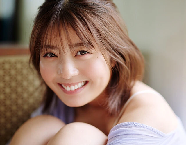 『仮面ライダーギーツ』ヒロインの17歳・星乃夢奈、初水着グラビアで週プレの表紙に初登場!