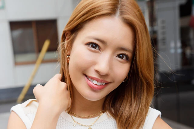 なにわのブラックダイヤモンド・橋本梨菜にとってグラビアとは?「こう見えて結構、恥じらいがあるんです(笑)」【初グラビア物語】