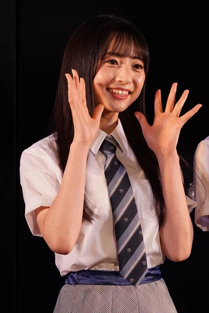 秋山由奈（あきやま・ゆな）17歳