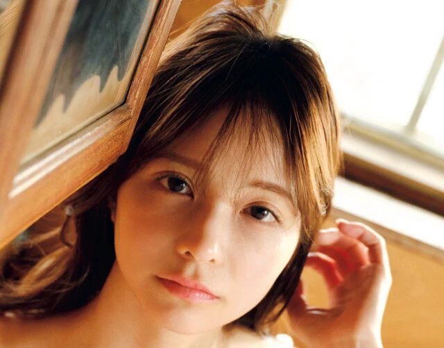 陰キャな超美少女・柊ききが週プレに水着で初登場！「初グラビアがバズって自信が持てるようになった」