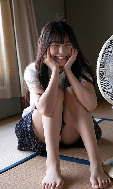 桜井木穂『週刊プレイボーイ』2021年29号（撮影／西條彰仁）より