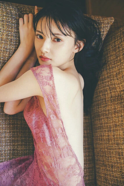 『週刊プレイボーイ』のグラビアに登場した青島 心