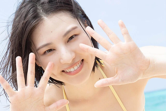 破竹の勢いの相楽伊織はどこへ向かう？　彼女の"光り輝くグラビアメモリー"を追いかけろ！【週プレ グラジャパ！】