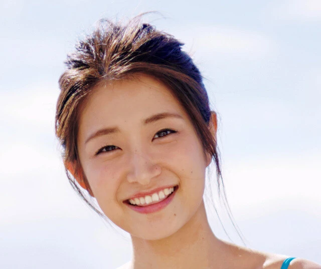 親子3代で生粋の巨人ファン！　あの時の美少女・益田恵梨菜が久しぶりにグラビア登場！！