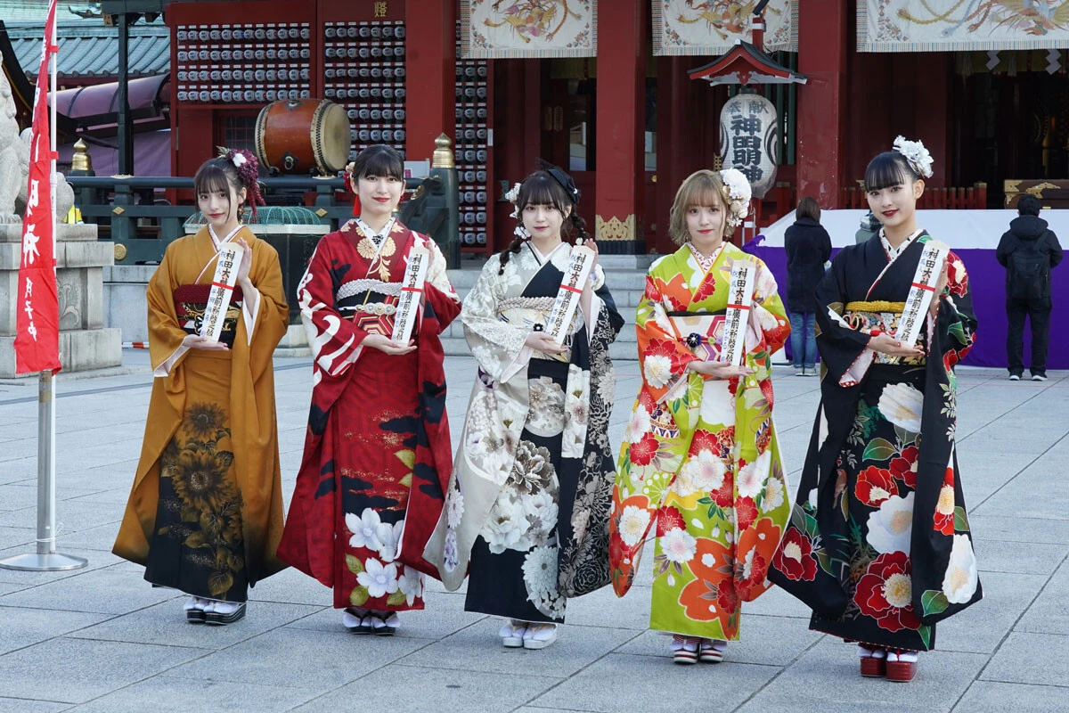 左から平田侑希、吉田華恋、山田杏華、平野ひかる、歌田初夏