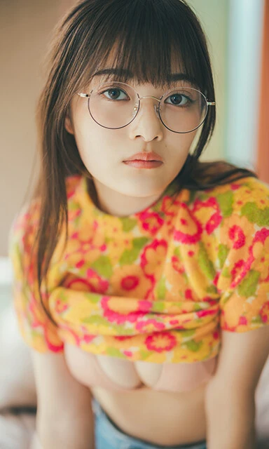 【デジタル限定】井上咲楽写真集『Peak Bloom』　(C)東 京祐／週刊プレイボーイ