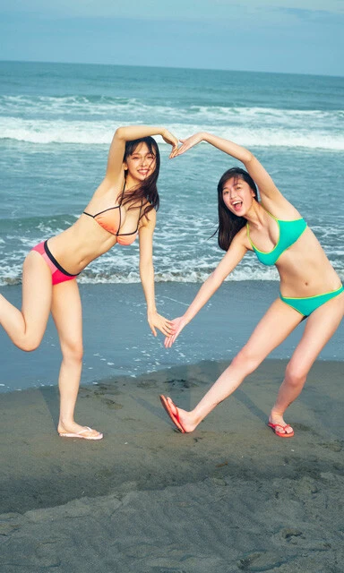 華村あすか&北向珠夕『夏、駆ける、青春。』（撮影／岡本武志）