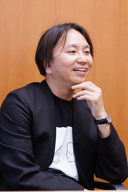 上田岳弘