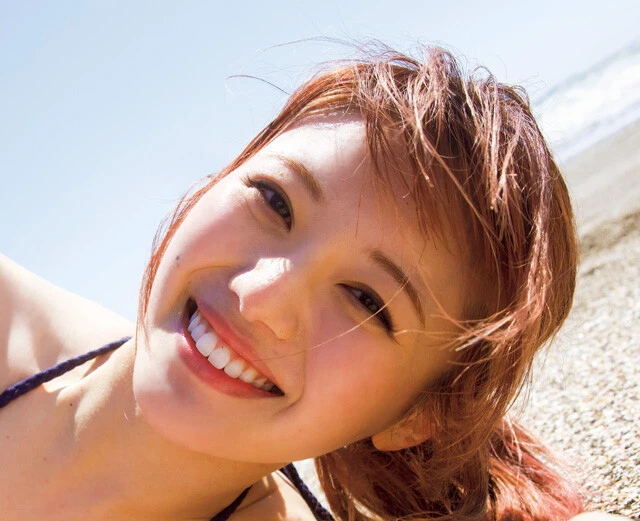 「SUPER☆GiRLS」第5期生の萩田帆風が週プレ合併号のグラビアに水着で登場!!