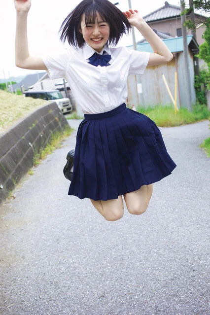 『週刊プレイボーイ』に水着グラビアで登場した白濱美兎