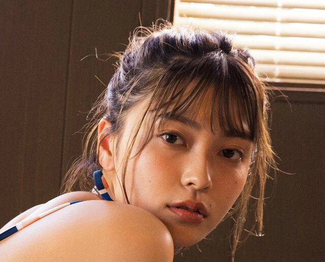 櫻井音乃が週プレで約1年ぶりのグラビア撮り下ろし！「ノーブラで寝るなんて考えられないです」