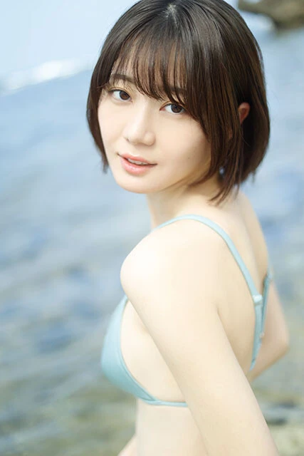 『いけちゃんファースト写真集（仮）』 4月21日発売　撮影／藤本和典　￥3300（税込）