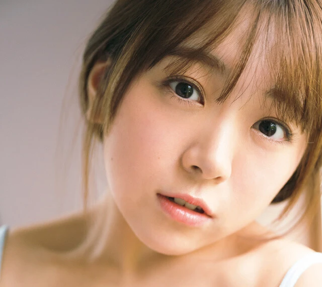 元〝HKT48の雨女〟武田智加、「脱アイドル宣言」で週プレグラビアに初登場！