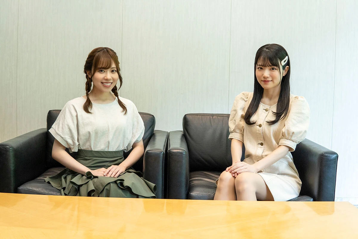 人気声優・伊達さゆりと荒井瑠里がお互いのグラビアを撮影！「『もぐもぐさゆりん。いっぱい食べる君が好き』という副題を付けさせてもらいました」【声優トモ写！】