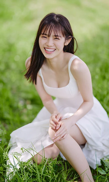 『少女と大人の狭間で』志田こはく(撮影/熊谷貫)立ち読みカットより