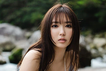 令和のグラビア女王・沢口愛華が歩んだ物語を、週プレのバックナンバーとともに......【週プレ グラジャパ！】