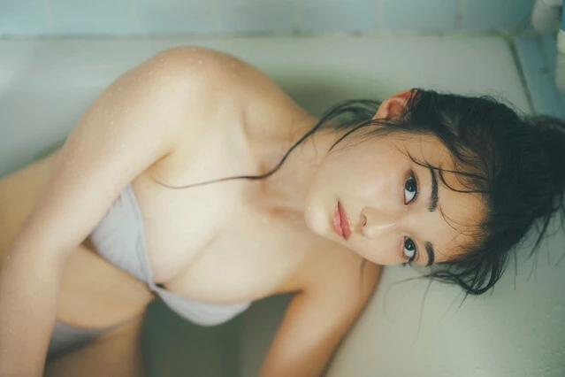 『週刊プレイボーイ』のグラビアに登場した井上咲楽