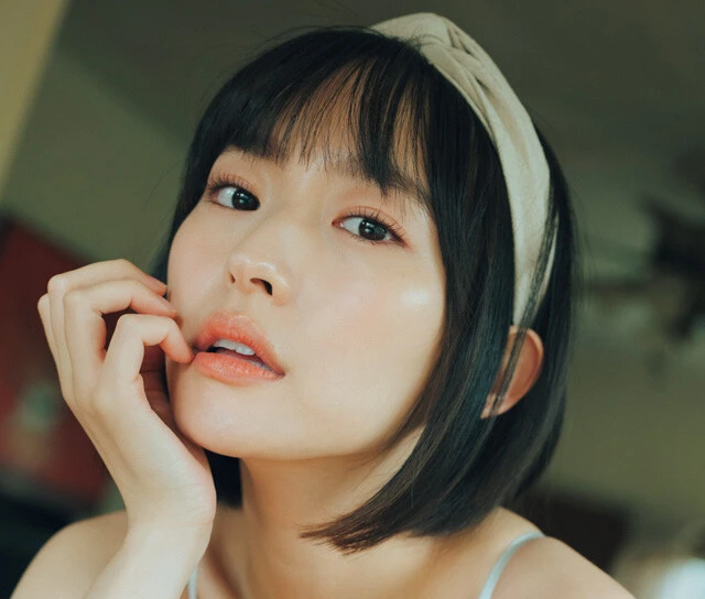 〝無敵のグラドル〟高崎かなみがグラビアに登場！「胸のサイズがワンカップ上がっていました！」