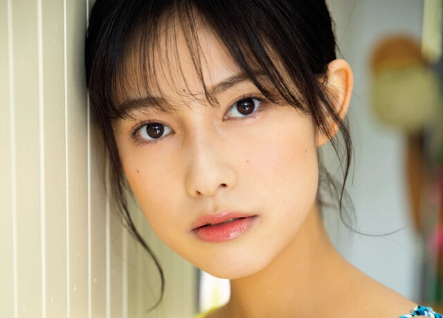 衝撃の初水着から5年。玉田志織が週プレで再びグラビアに挑戦！