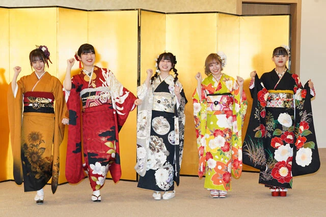 AKB48の山田杏華、吉田華恋、平田侑希らが二十歳に! 「ホップステップジャンプ世代」として飛躍を誓う!!