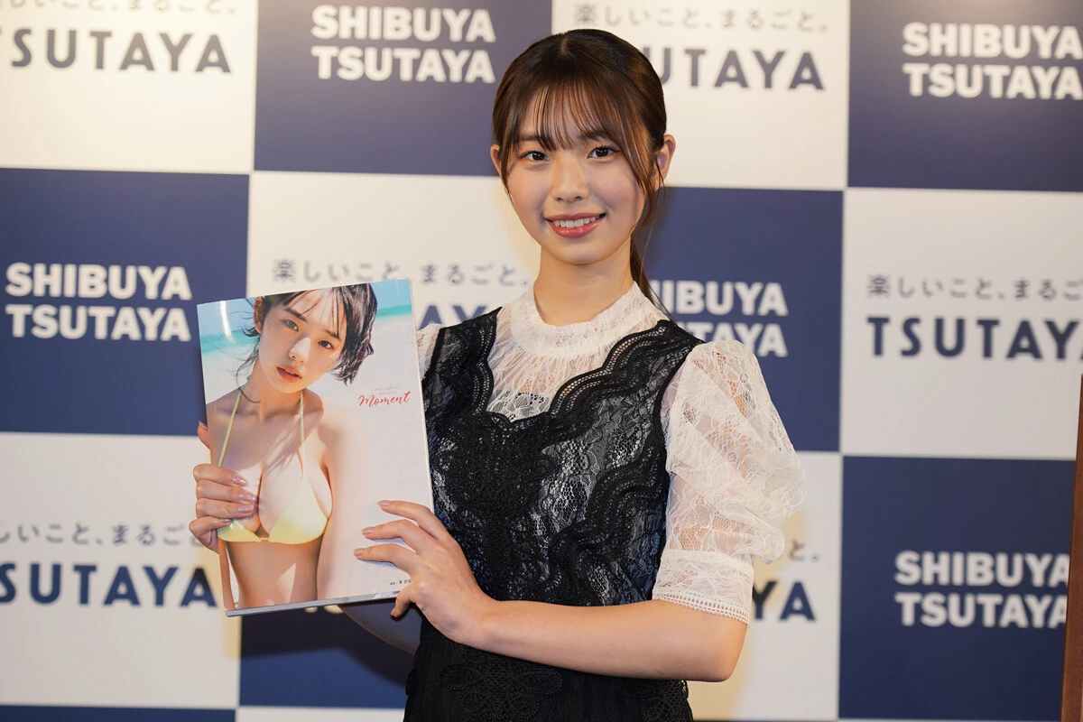 菊地姫奈が水着カット満載のセカンド写真集発売!「撮影で憧れのセーラー服が着れました」