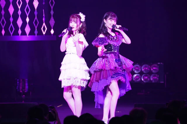 武藤姉妹による『おしべとめしべと夜の蝶々』