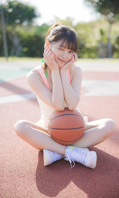 まるぴデジタル写真集『やほみちゃん』/撮影:カノウリョウマ