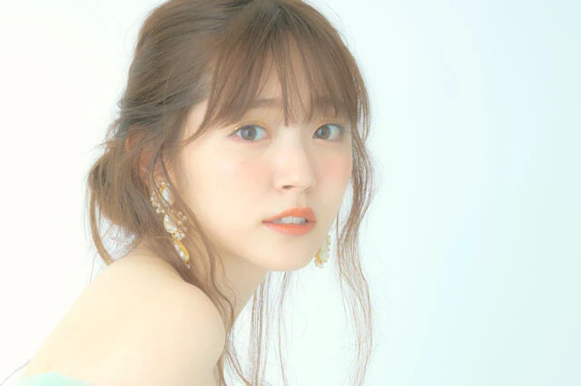 アニソンカバーが神すぎる"究極のアイドル"鈴木愛理「夢や希望を与える存在であり続けられたらなと思います！」【バズ美女06】