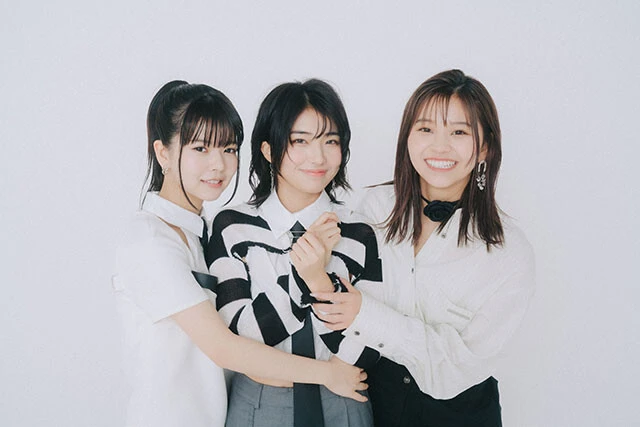 左からNATSU、NAVI、NICO