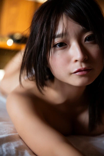 YouTubeチャンネル『バイトな恋』出演のりりかさんとグラビア女子トーク「ロケ続きでも一切疲れを感じません。私、かなりタフみたいです」【グラビア美女画報】