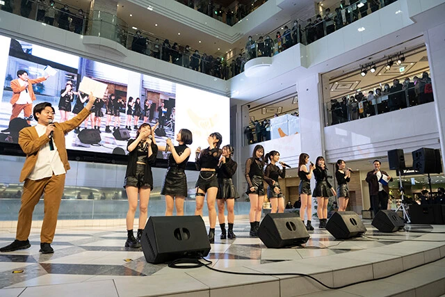 佐久間宣行が総合プロデュースを務めるアイドル・ラフ×ラフ