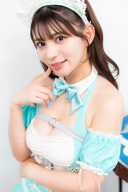 デジタル写真集の表紙にもなった「カフェメイド・スイムウェア」