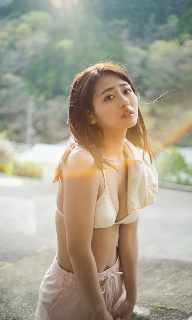 4月の1位に輝いた高倉菫の『トラベリング!!』(撮影:HIROKAZU)より