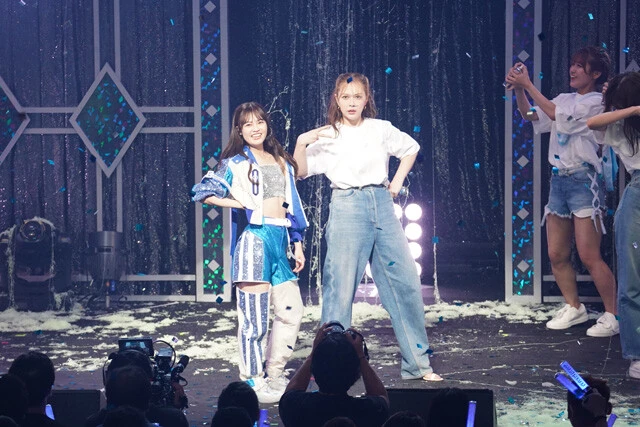 最後のシーンでちゃっかりポースを決める村重